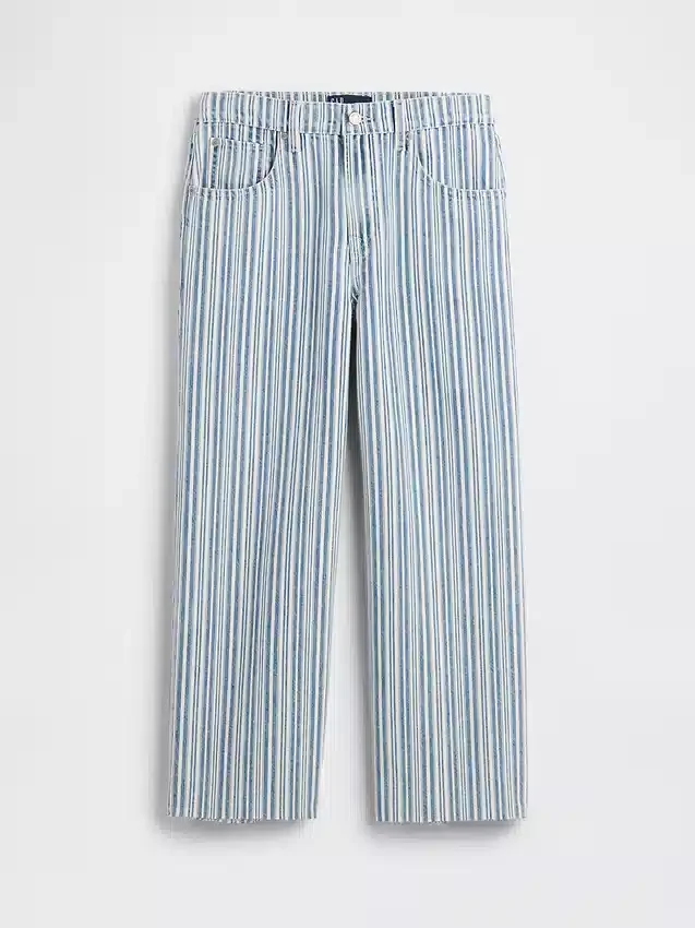 Tief sitzende, locker sitzende Crop-Jeans