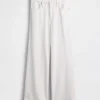 Tief sitzende, ultraweiche, extra weite Jeans