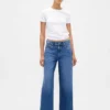 Tief sitzende, ultraweiche, locker sitzende Crop-Jeans