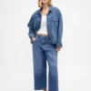 Tief sitzende, ultraweiche, locker sitzende Crop-Jeans