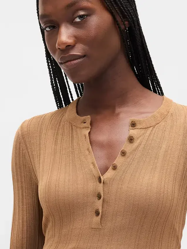 Transparenter Henley-Pullover mit Rippmuster
