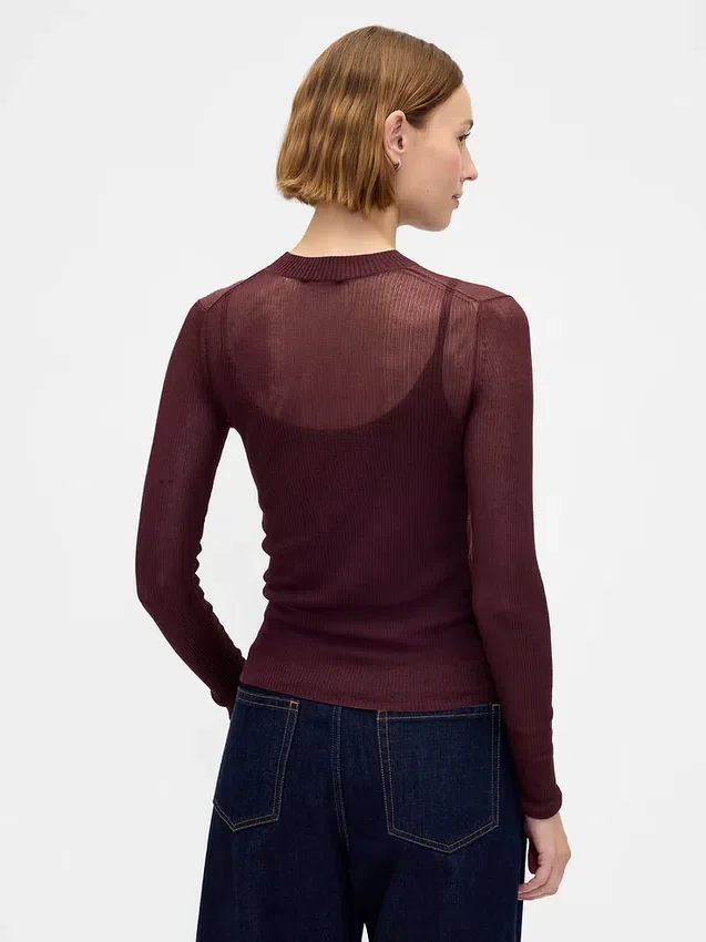 Transparenter Pullover mit hohem Kragen