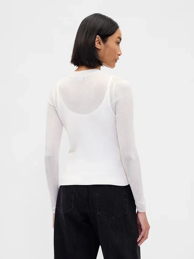 Transparenter Pullover mit hohem Kragen