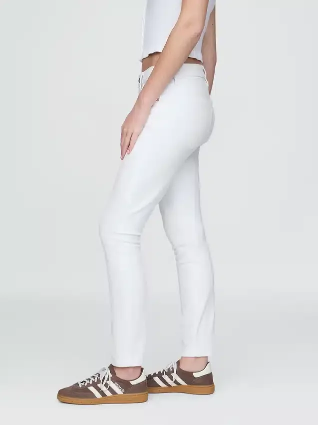 True-Skinny-Jeans mit mittlerer Leibhöhe