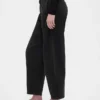 Twill-Hose mit mittlerer Leibhöhe und weitem Bein