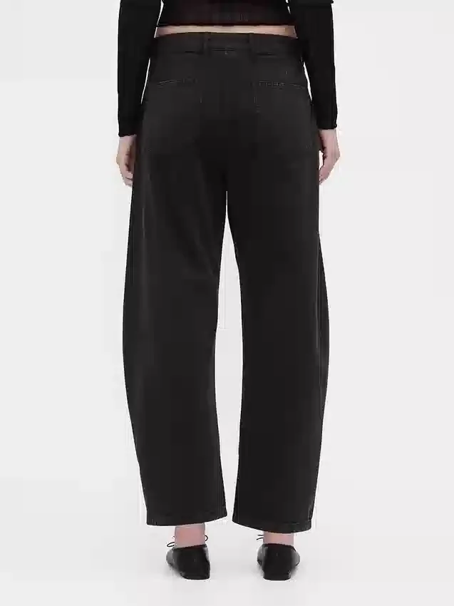 Twill-Hose mit mittlerer Leibhöhe und weitem Bein