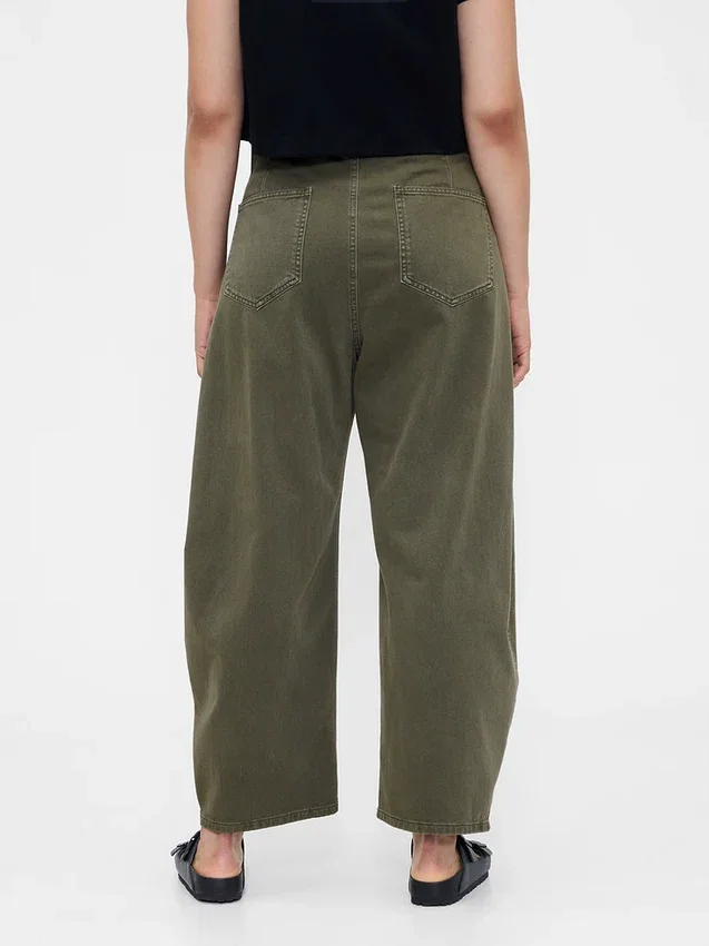 Twill-Hose mit mittlerer Leibhöhe und weitem Bein