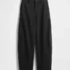 Twill-Hose mit mittlerer Leibhöhe und weitem Bein