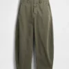 Twill-Hose mit mittlerer Leibhöhe und weitem Bein
