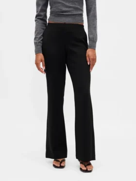 Twill-Hose mit niedriger Leibhöhe und ausgestelltem Bein