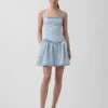 Ultraweiches Mini-Kleid aus gestreiftem Denim mit tief sitzender Taille