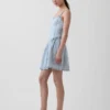 Ultraweiches Mini-Kleid aus gestreiftem Denim mit tief sitzender Taille