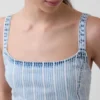 Ultraweiches Mini-Kleid aus gestreiftem Denim mit tief sitzender Taille