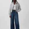 Ultrweiche Baggy-Jeans mit Schnalle und mittlerer Leibhöhe