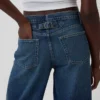 Ultrweiche Baggy-Jeans mit Schnalle und mittlerer Leibhöhe