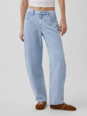 Ultrweiche Barrel-Jeans mit niedriger Leibhöhe