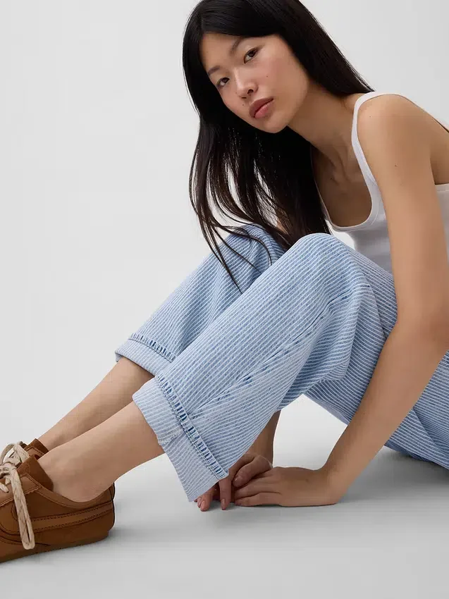 Ultrweiche Barrel-Jeans mit niedriger Leibhöhe