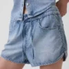 Ultrweiche Denim-Shorts „Easy Dolphin“ mit mittlerer Leibhöhe