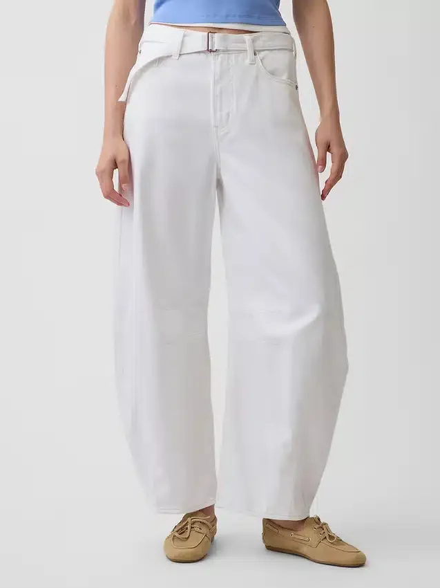 Ultrweiche Horseshoe-Jeans mit hoher Leibhöhe und Gürtel