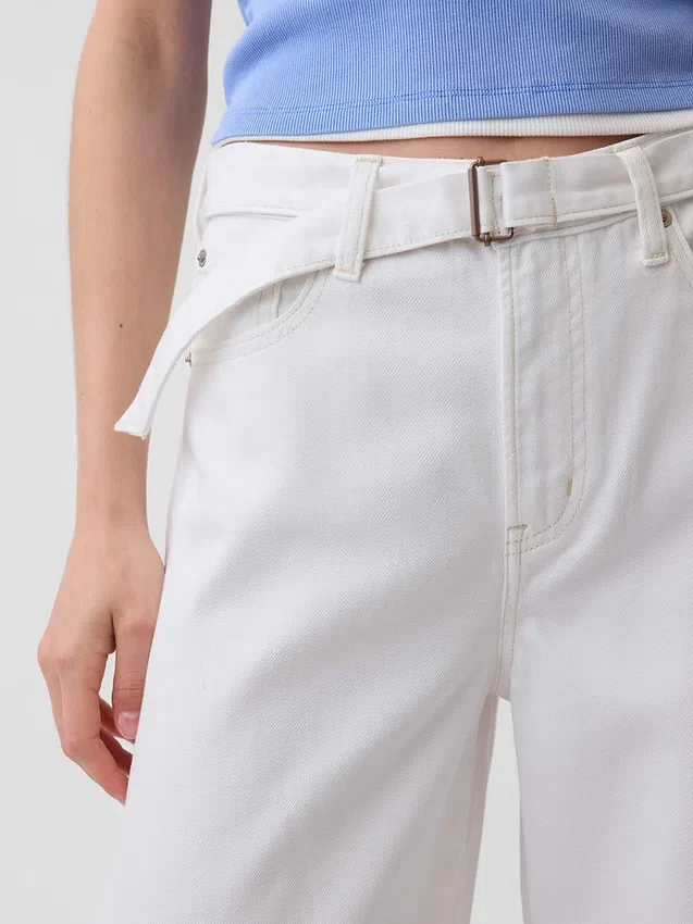 Ultrweiche Horseshoe-Jeans mit hoher Leibhöhe und Gürtel
