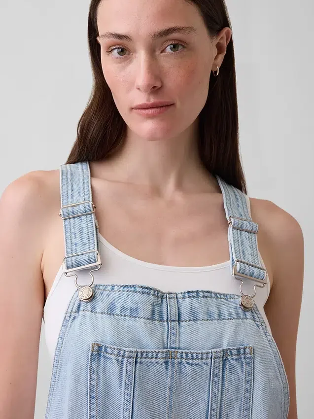Ultrweiche, locker sitzende Denim-Latzhose