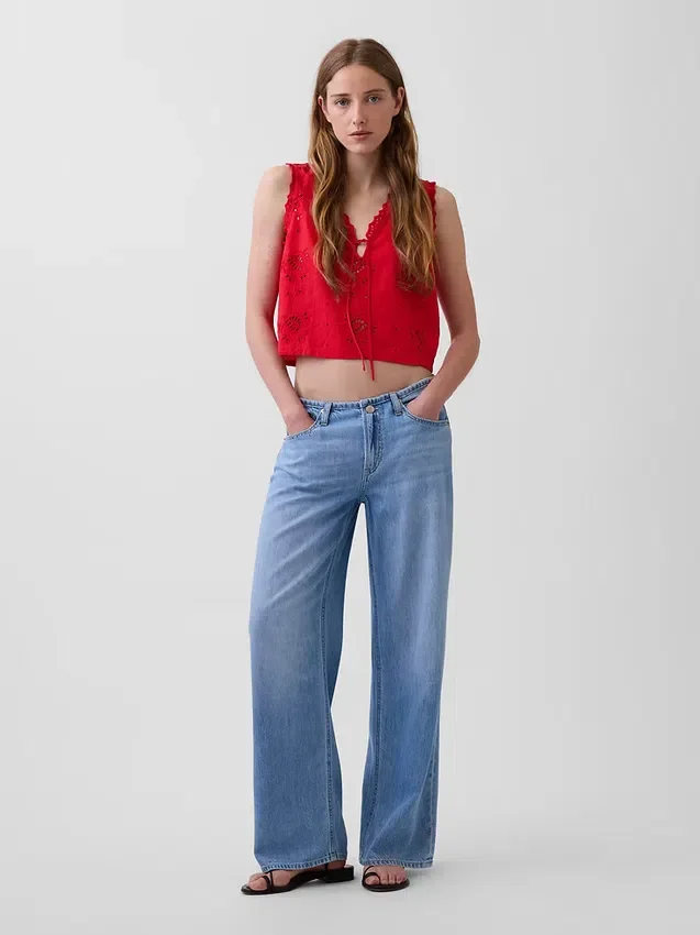 Ultrweiche, locker sitzende Jeans im 90er-Jahre-Stil mit niedriger Leibhöhe