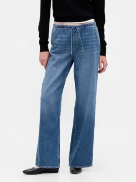 Ultrweiche, locker sitzende Jeans im 90er-Jahre-Stil mit niedriger Leibhöhe