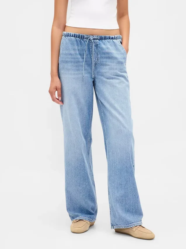 Ultrweiche, locker sitzende Jeans im 90er-Jahre-Stil mit niedriger Leibhöhe