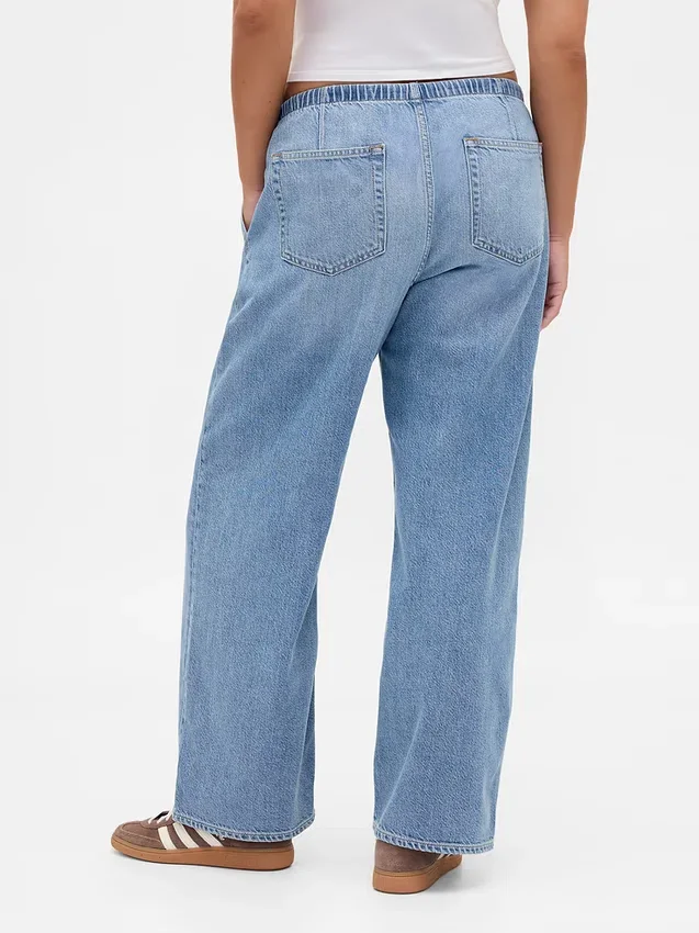 Ultrweiche, locker sitzende Jeans im 90er-Jahre-Stil mit niedriger Leibhöhe