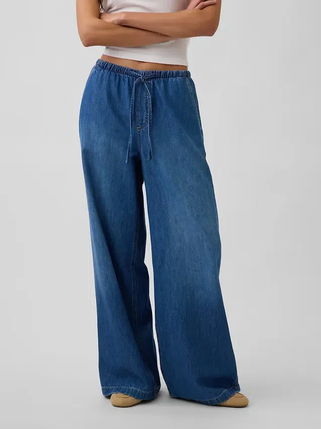 Ultrweiche, locker sitzende Jeans mit mittlerer Leibhöhe