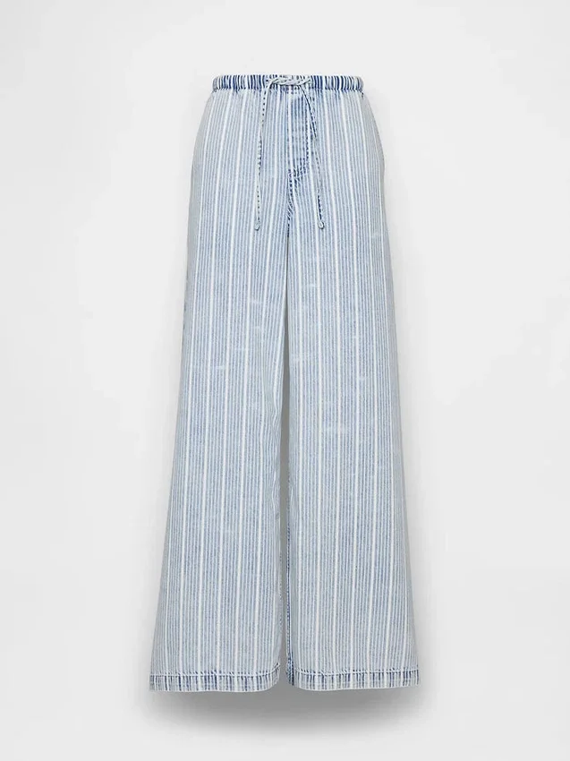 Ultrweiche, locker sitzende Jeans mit mittlerer Leibhöhe