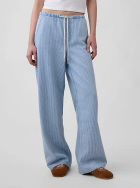 Ultrweiche, locker sitzende Streifen-Jeans im 90er-Jahre-Stil mit niedriger Leibhöhe
