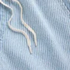 Ultrweiche, locker sitzende Streifen-Jeans im 90er-Jahre-Stil mit niedriger Leibhöhe