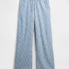 Ultrweiche, locker sitzende Streifen-Jeans im 90er-Jahre-Stil mit niedriger Leibhöhe