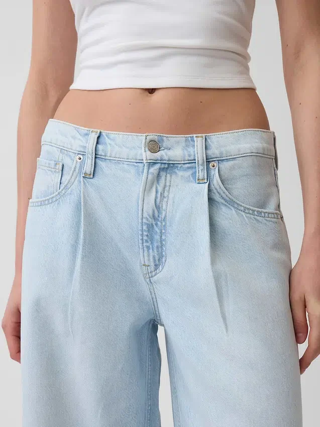 Ultrweiche, plissierte Baggy-Jeans mit mittlerer Leibhöhe