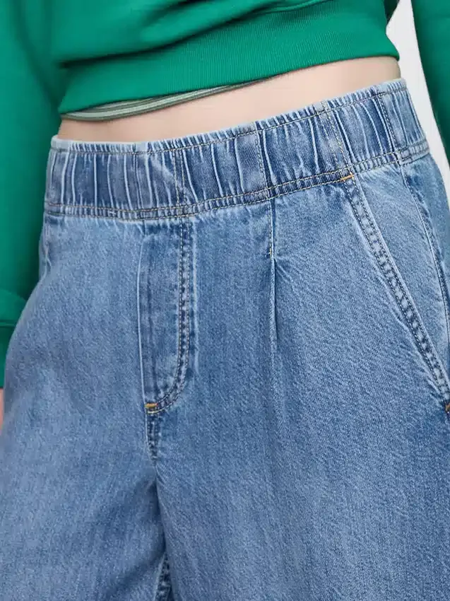 Ultrweiche, plissierte Easy-Baggy-Jeans mit mittlerer Leibhöhe