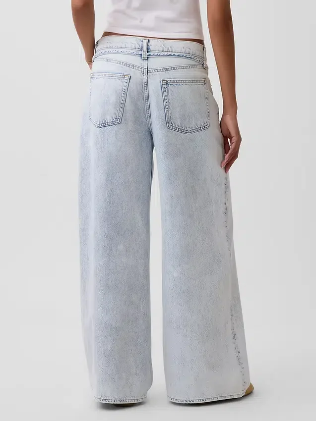 Ultrweiche, weit geschnittene Micro-Gürtel-Jeans mit mittlerer Leibhöhe