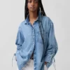 Ultrweiches Denim-Hemd in Oversize-Passform mit gerafften Ärmeln