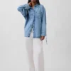 Ultrweiches Denim-Hemd in Oversize-Passform mit gerafften Ärmeln