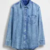 Ultrweiches Denim-Hemd in Oversize-Passform mit gerafften Ärmeln