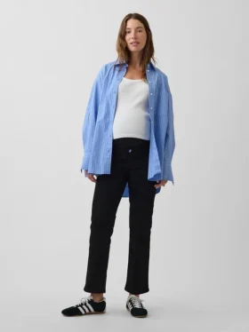 Umstandsjeans mit durchgehendem Einsatz im 90er-Jahre-Stil, schmal geschnitten, gerade Beinschnitt, verkürzt