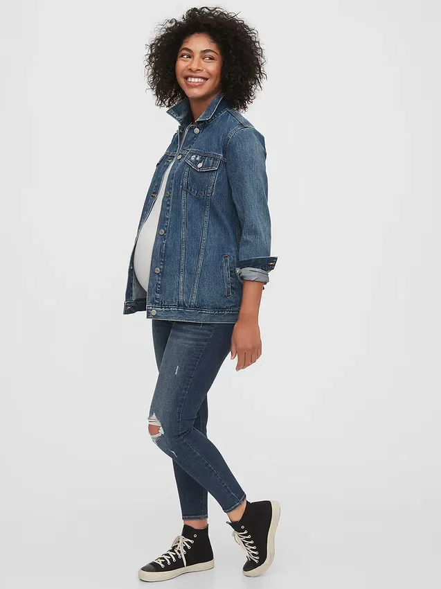 Umstandsmode-Jeans im Skinny-Schnitt mit eingesetzten Einsätzen und Knöchellänge