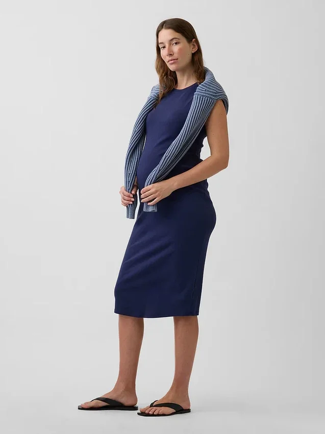 Umstandsmode-Kleid aus Strick mit Trägern
