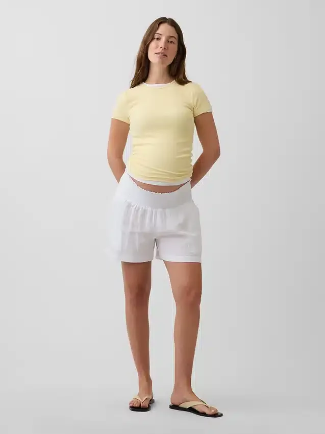 Umstandsshorts mit Bauchfreiraum