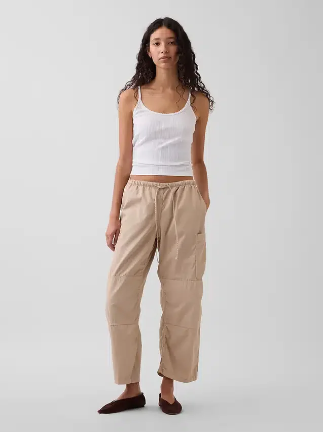 Utility-Hose mit mittlerer Leibhöhe aus Twill und weitem Bein