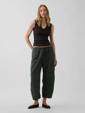 Utility-Hose mit mittlerer Leibhöhe aus Twill und weitem Bein