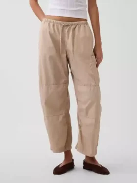 Utility-Hose mit mittlerer Leibhöhe aus Twill und weitem Bein