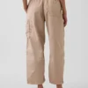 Utility-Hose mit mittlerer Leibhöhe aus Twill und weitem Bein