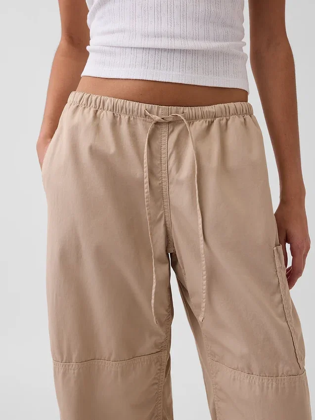 Utility-Hose mit mittlerer Leibhöhe aus Twill und weitem Bein