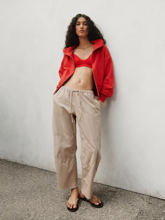Utility-Hose mit mittlerer Leibhöhe aus Twill und weitem Bein